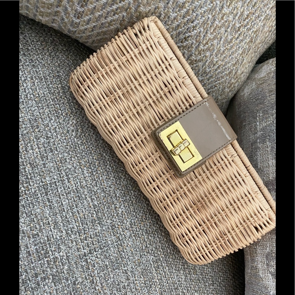 J crew straw clutch minor wear on clasp